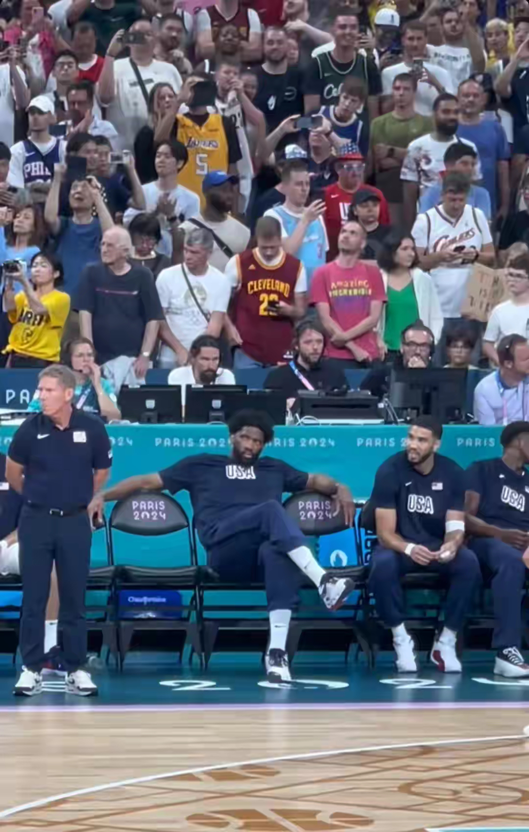 这也行？浓眉哥在加拿大队比赛中关键助攻集结日西汉姆备战欧联，拜仁慕尼黑国际比赛日伤情更新 